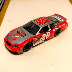 Tony Stewart Vintage Home Depot Winston Cup Championship Victory Lap 1/24 Action